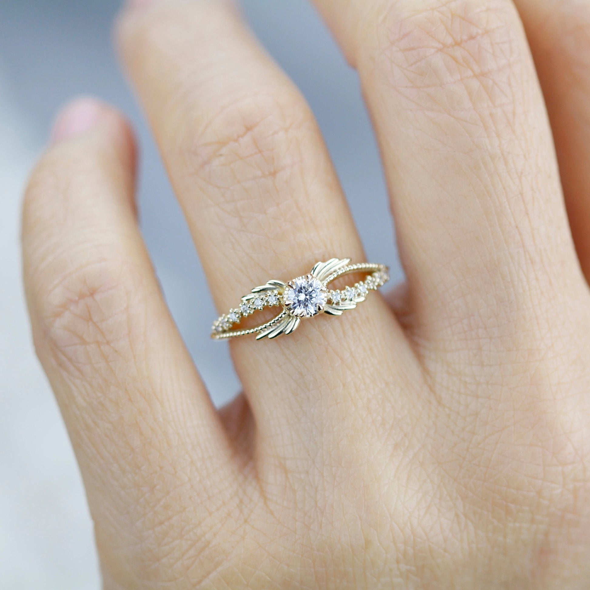 Gold ring with diamonds, Crossover Ring, 18k diamond engagement ring, modern ring, vintage style ring